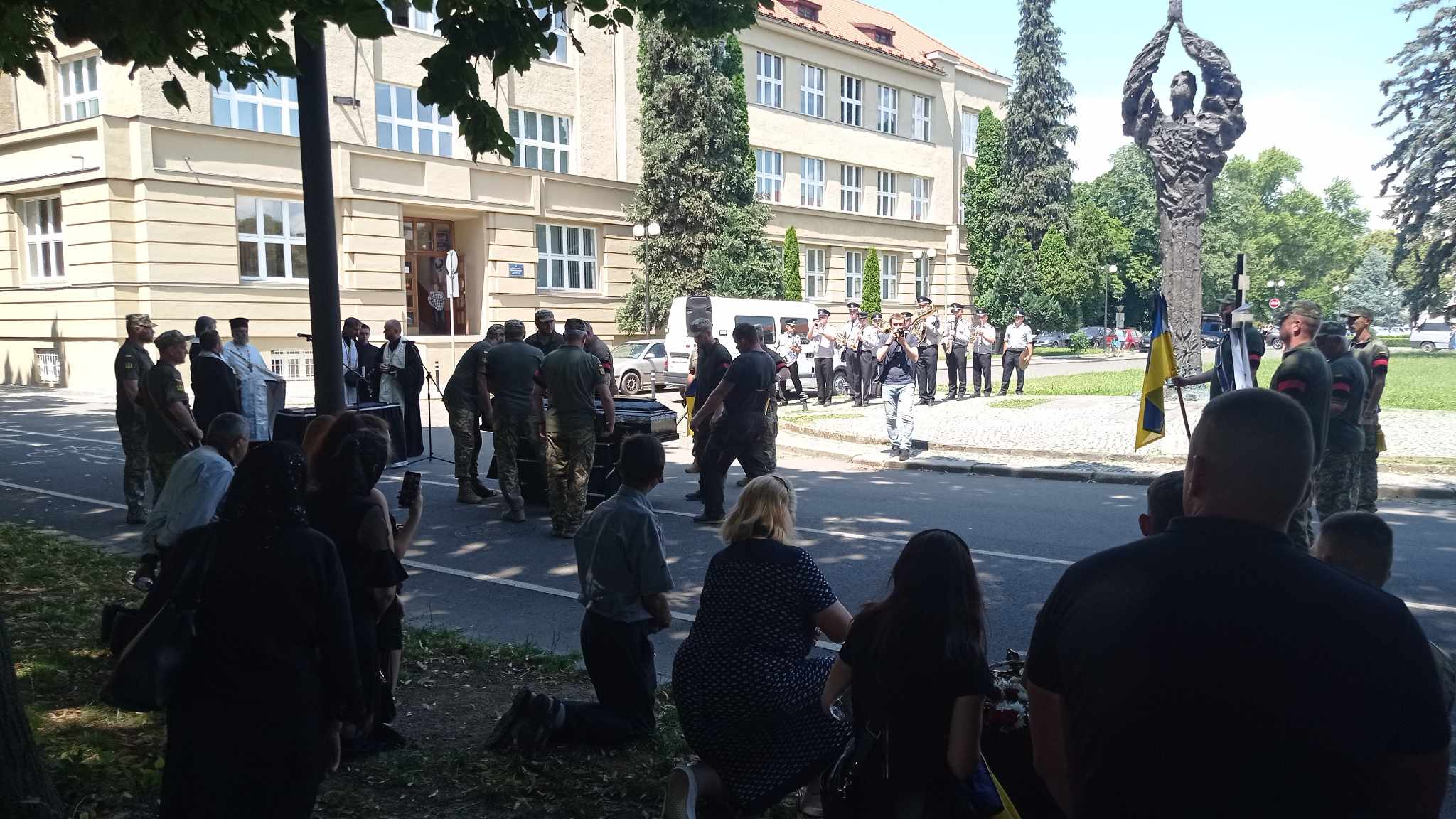 354728711_1269489863671474_5739234931694131192_n