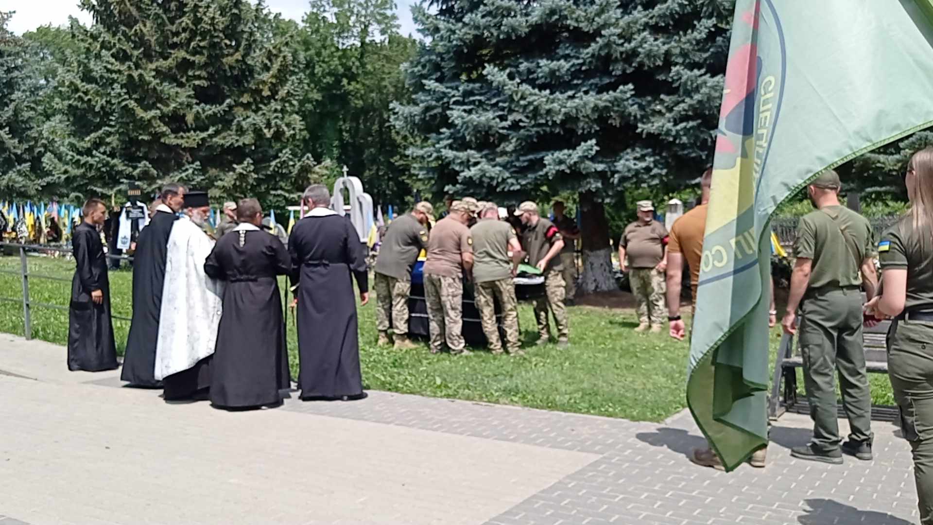 354733147_768935871642753_1412782829686010684_n