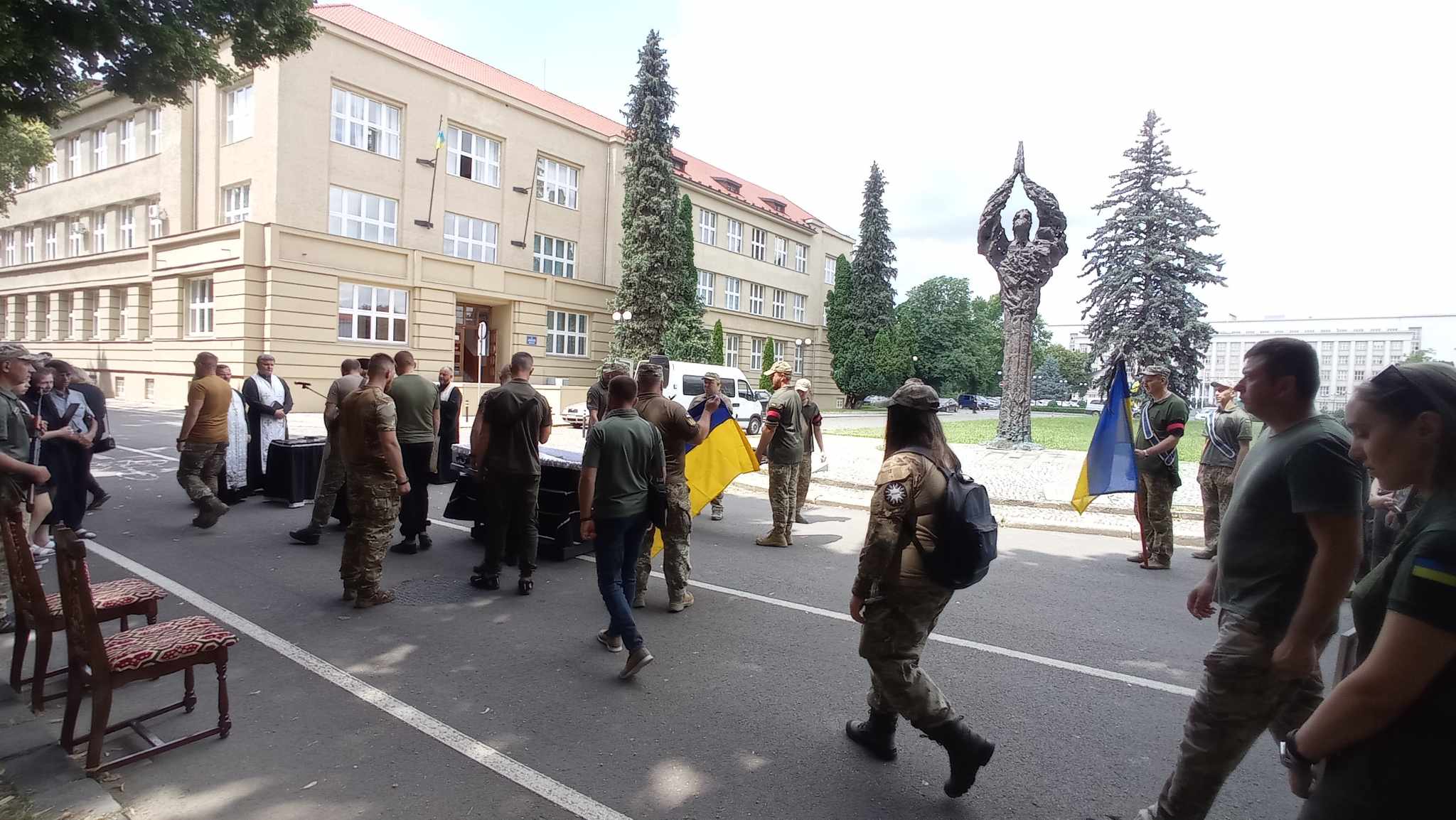 354796445_6238089159620178_2914176329899594704_n